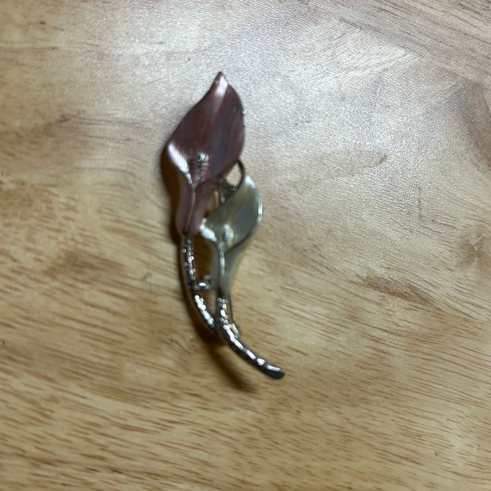 Premier Designs Calla Lily Brooch Lapel Pin Pink & White View 2